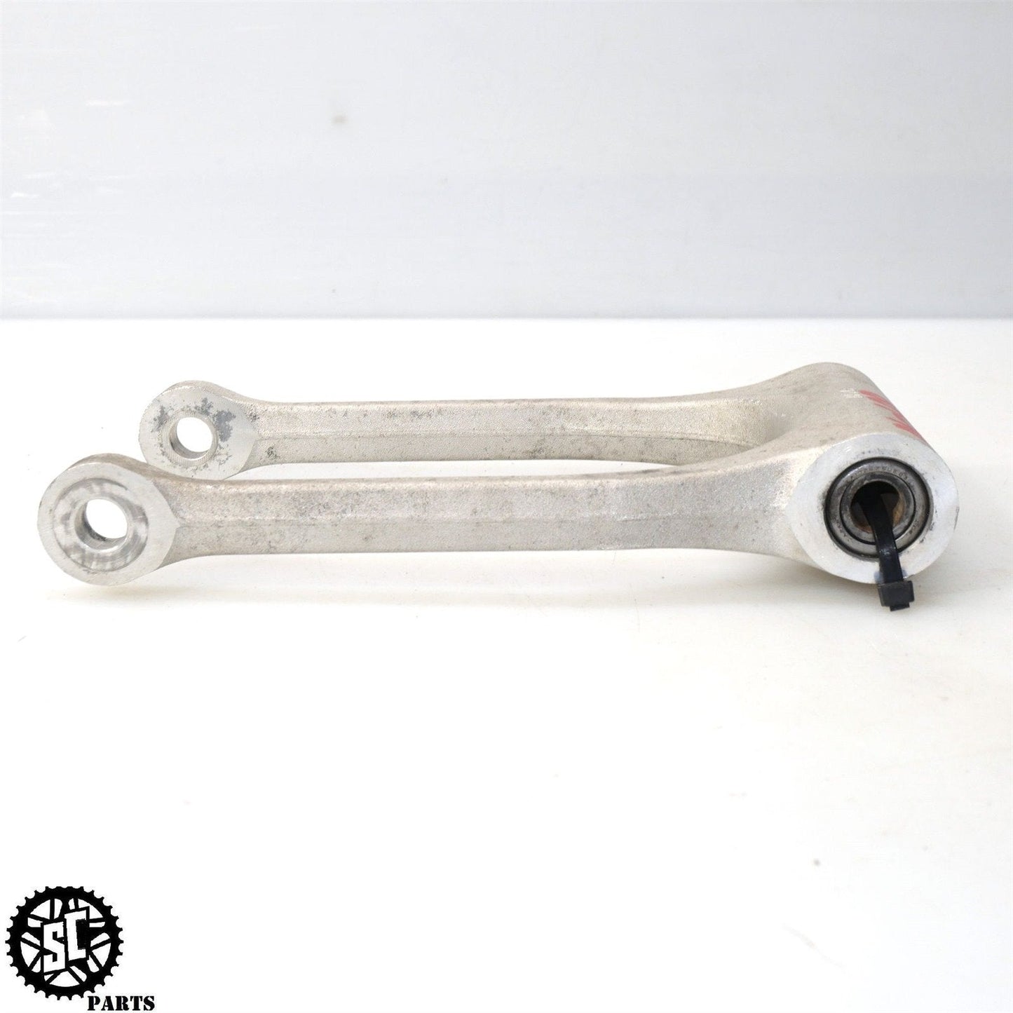 2006 2007 SUZUKI GSXR 600 750 REAR DOG BONE SHOCK LINKAGE LINK SUSPENSION S40