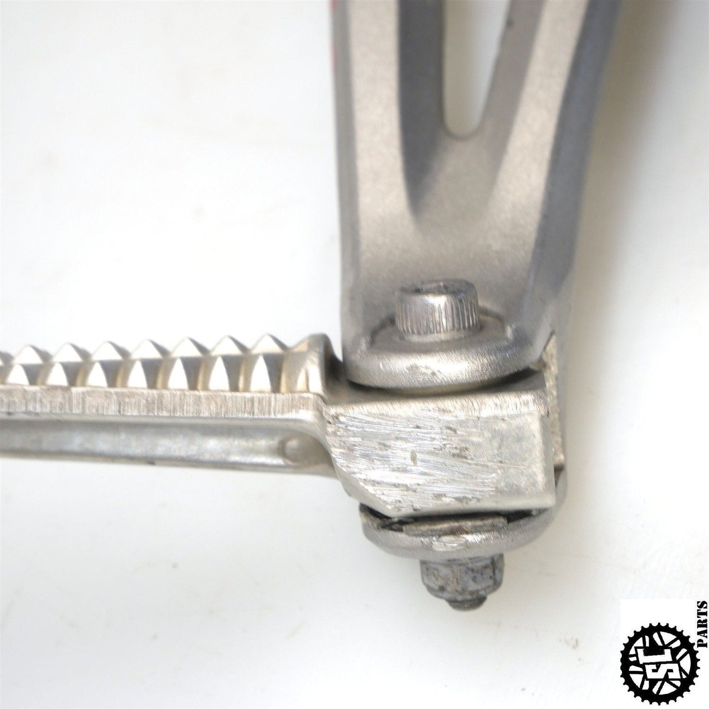 2007 2008 YAMAHA YZF R1 REAR BACK PASSENGER FOOT PEGS Y33