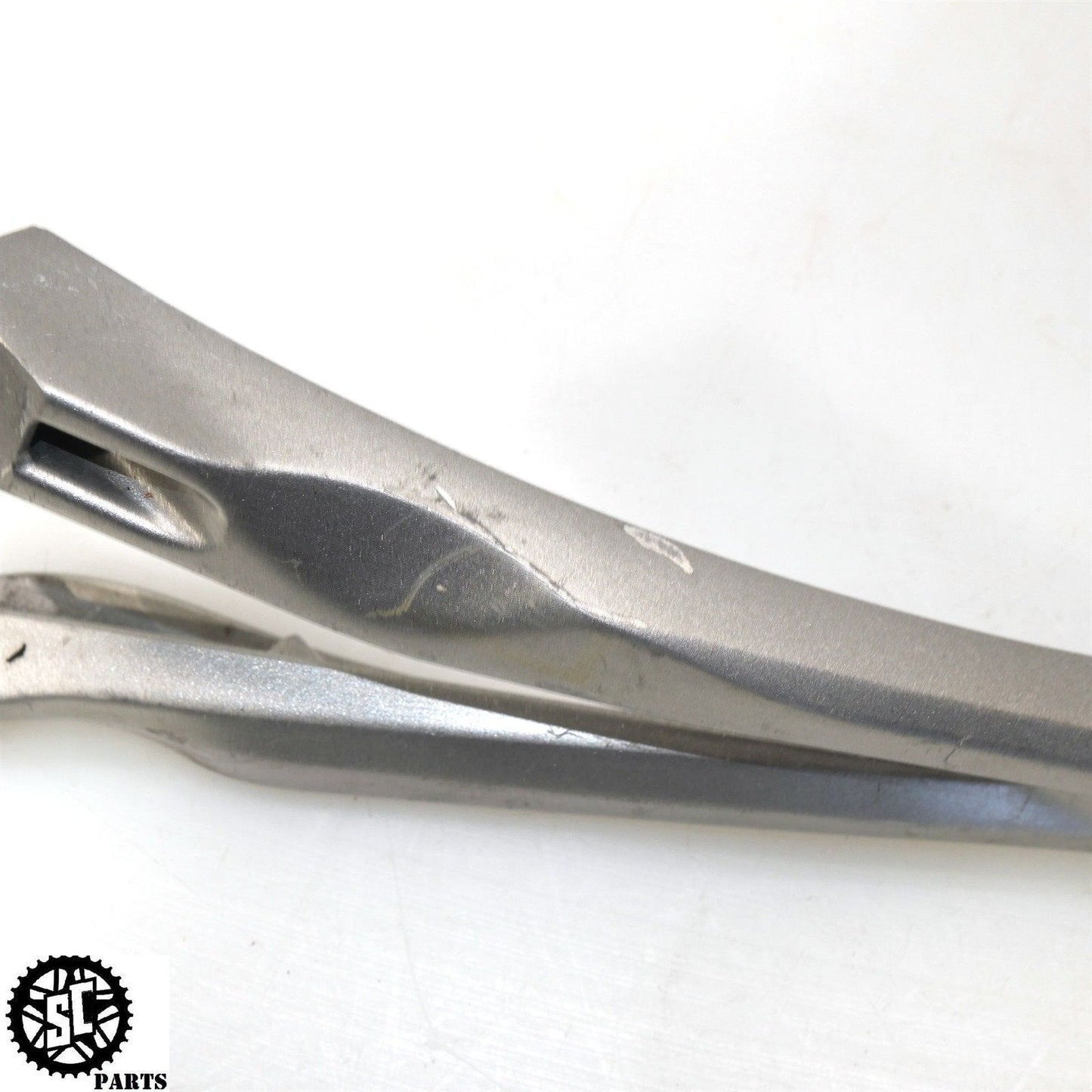 2007 2008 YAMAHA YZF R1 REAR BACK PASSENGER FOOT PEGS Y33