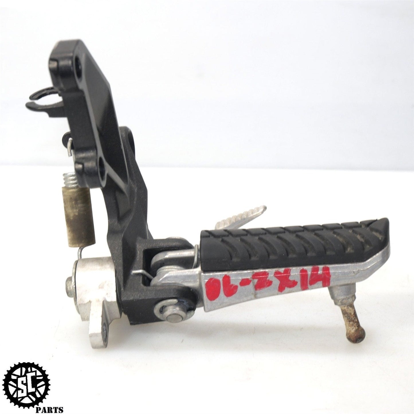 2006-2011 KAWASAKI NINJA ZX14R FRONT RIGHT REARSET FOOT PEG BRAKE PEDAL K64
