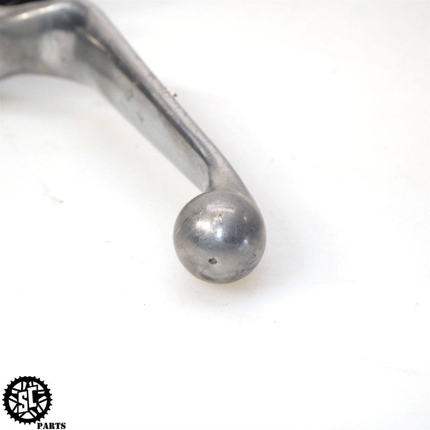2005 HARLEY-DAVIDSON DYNA FXDWG CLUTCH CABLE BRACKET LEVER HD05