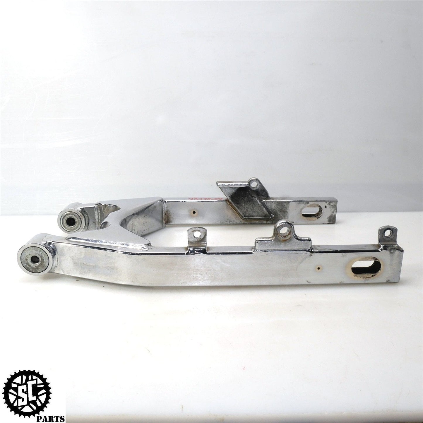 2005 HARLEY-DAVIDSON DYNA FXDWG REAR SWINGARM CHROME HD05