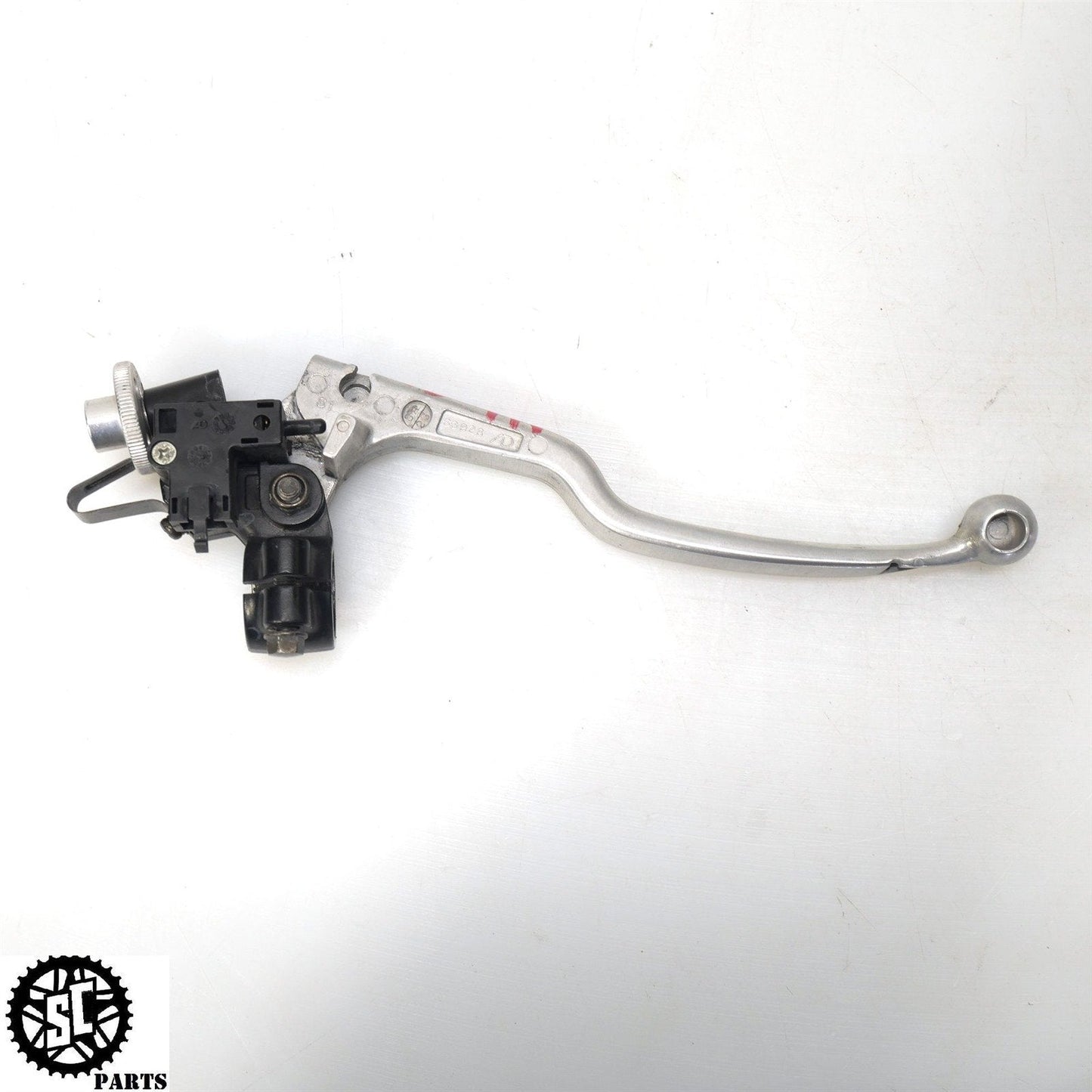 2003 2004 SUZUKI GSXR 1000 CLUTCH PERCH CABLE BRACKET LEVER S53