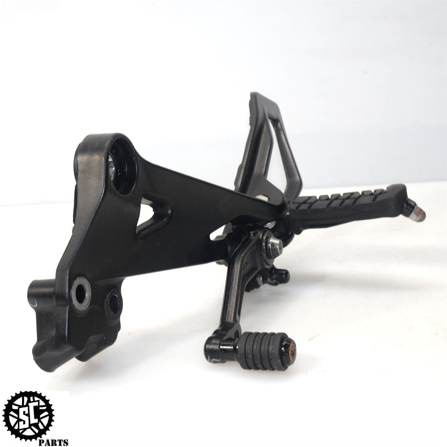 2014-2016 KTM RC 390 FRONT LEFT REARSET FOOT PEG SHIFTER PEDAL BRACKET KT13