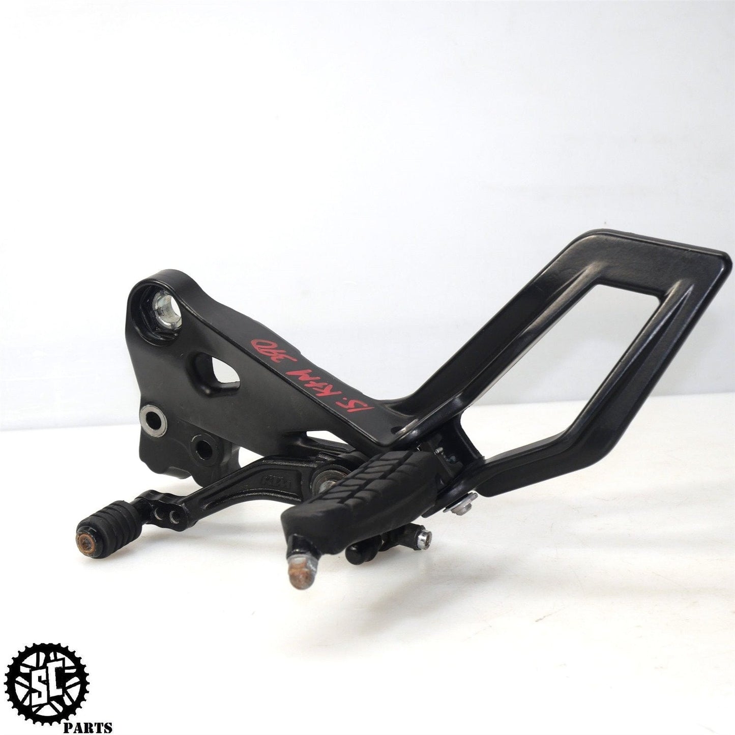 2014-2016 KTM RC 390 FRONT LEFT REARSET FOOT PEG SHIFTER PEDAL BRACKET KT13