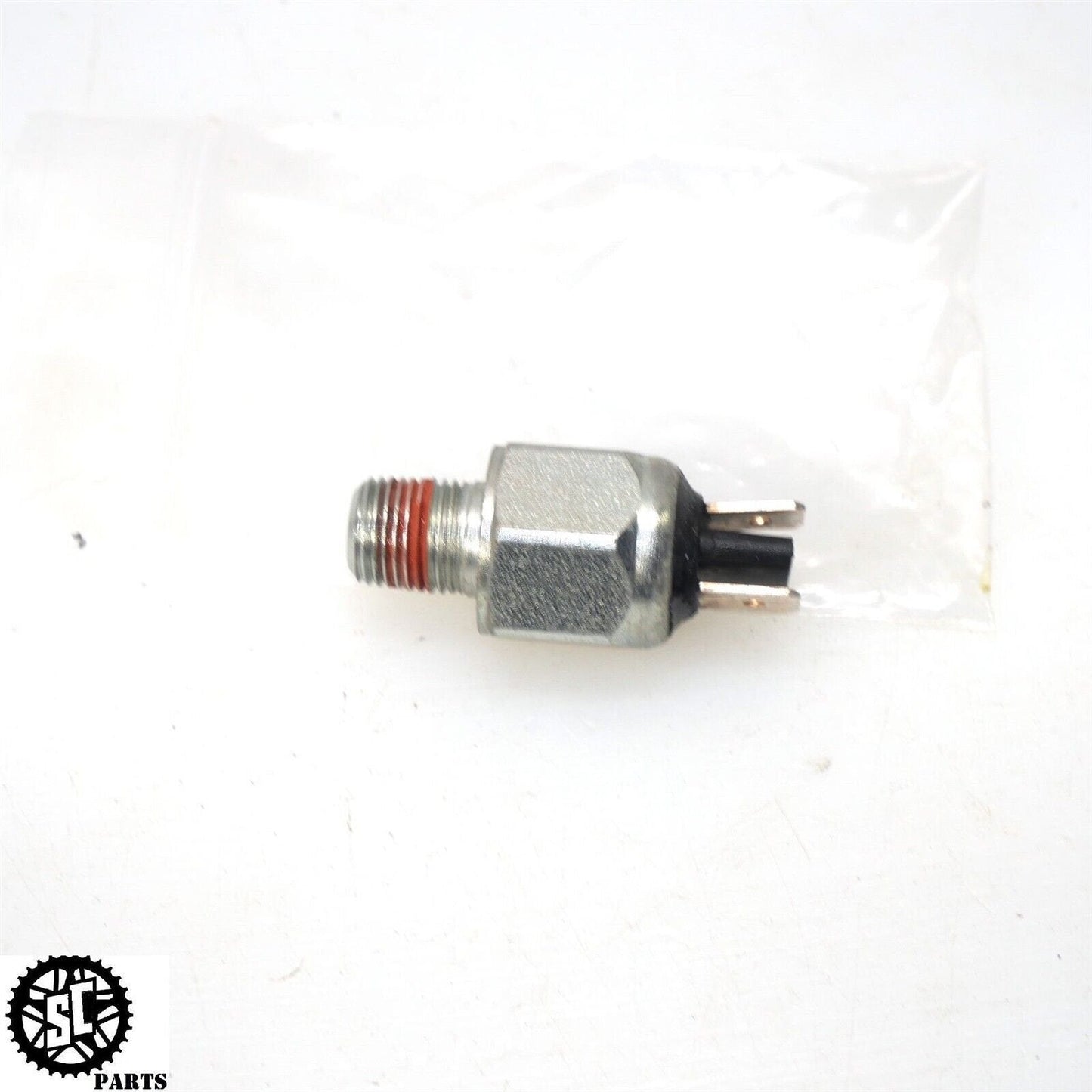 2017-2022 HARLEY-DAVIDSON ROAD GLIDE REAR TAIL BRAKE LIGHT SWITCH SENSOR HD30