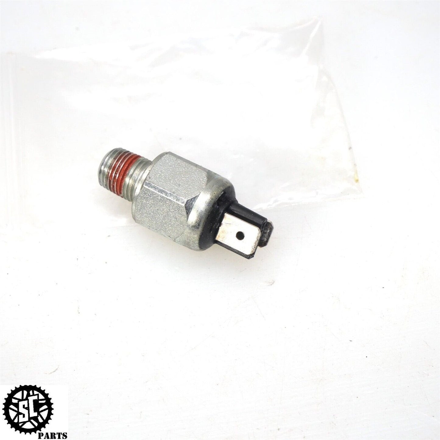 2017-2022 HARLEY-DAVIDSON ROAD GLIDE REAR TAIL BRAKE LIGHT SWITCH SENSOR HD30