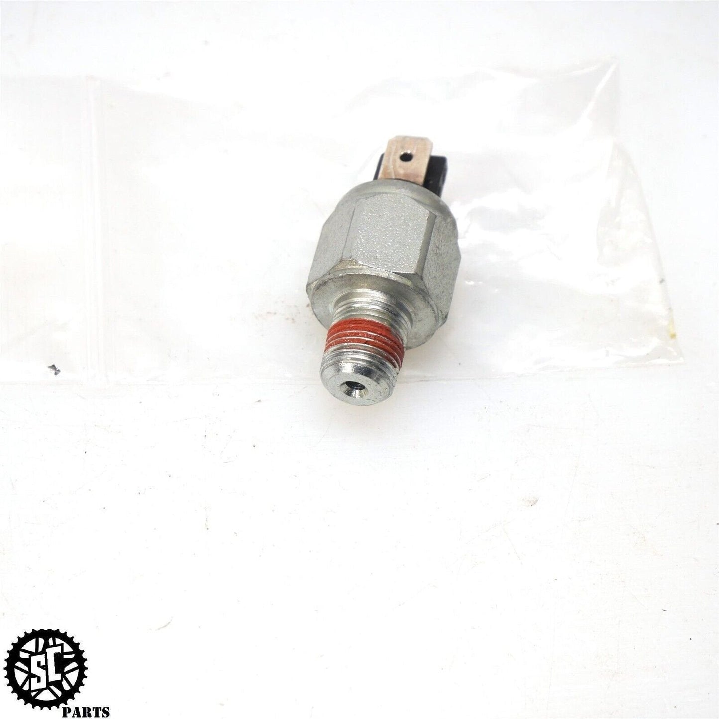 2017-2022 HARLEY-DAVIDSON ROAD GLIDE REAR TAIL BRAKE LIGHT SWITCH SENSOR HD30