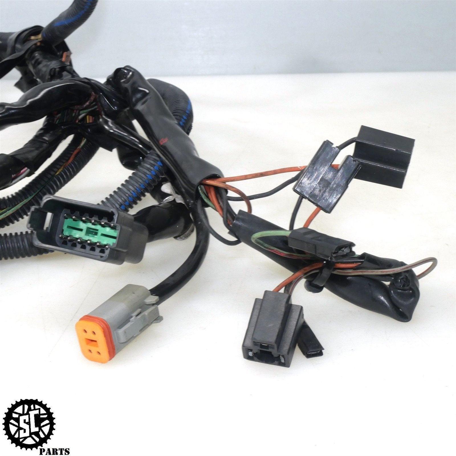 00 - 06 HARLEY DAVIDSON ELECTRA GLIDE FRONT RADIO WIRING HARNESS 70232 - 00 H46 - SALVAGECYCLEPARTS