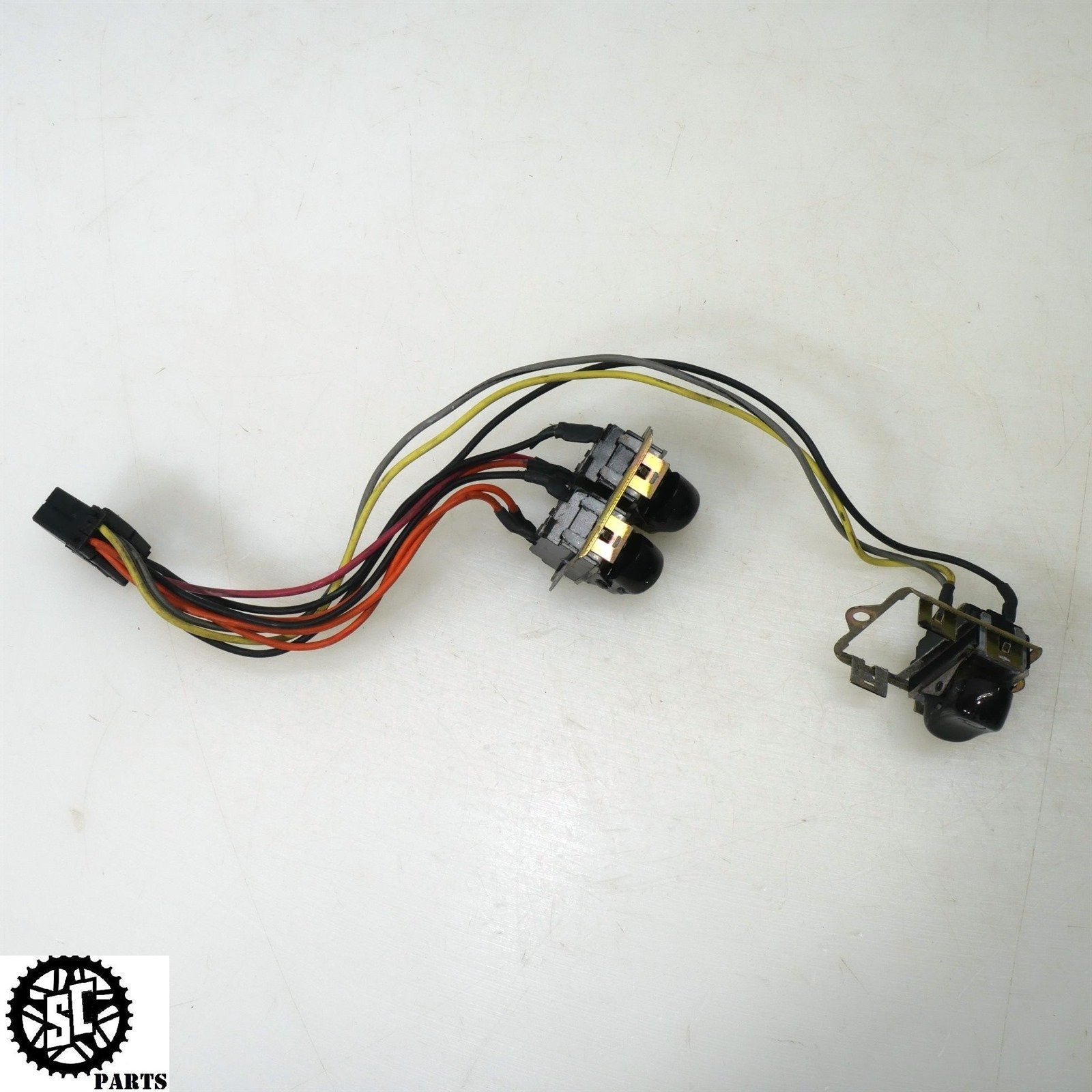 00 - 06 HARLEY DAVIDSON ELECTRA GLIDE SPEAKER ACC FAIRING SWITCH 70271 - 98 H46 - SALVAGECYCLEPARTS