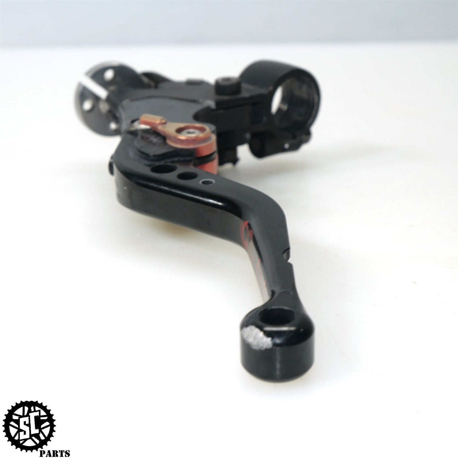 01 - 03 2002 SUZUKI GSXR600 CLUTCH PERCH CABLE LEVER BRACKET S36 - SALVAGECYCLEPARTS