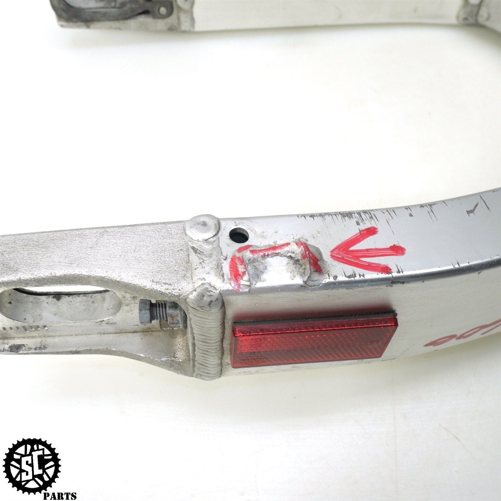 01 - 03 2003 SUZUKI GSXR 600 REAR SWINGARM SING ARM S30 - SALVAGECYCLEPARTS