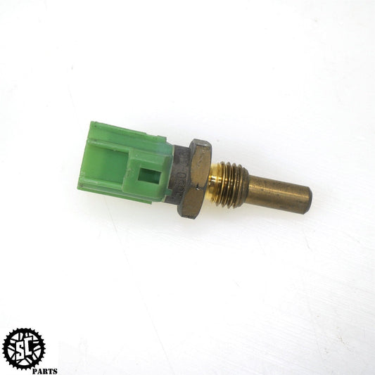 01 - 03 SUZUKI GSXR 600 AIR INTAKE TEMPERATURE SENSOR S30 - SALVAGECYCLEPARTS