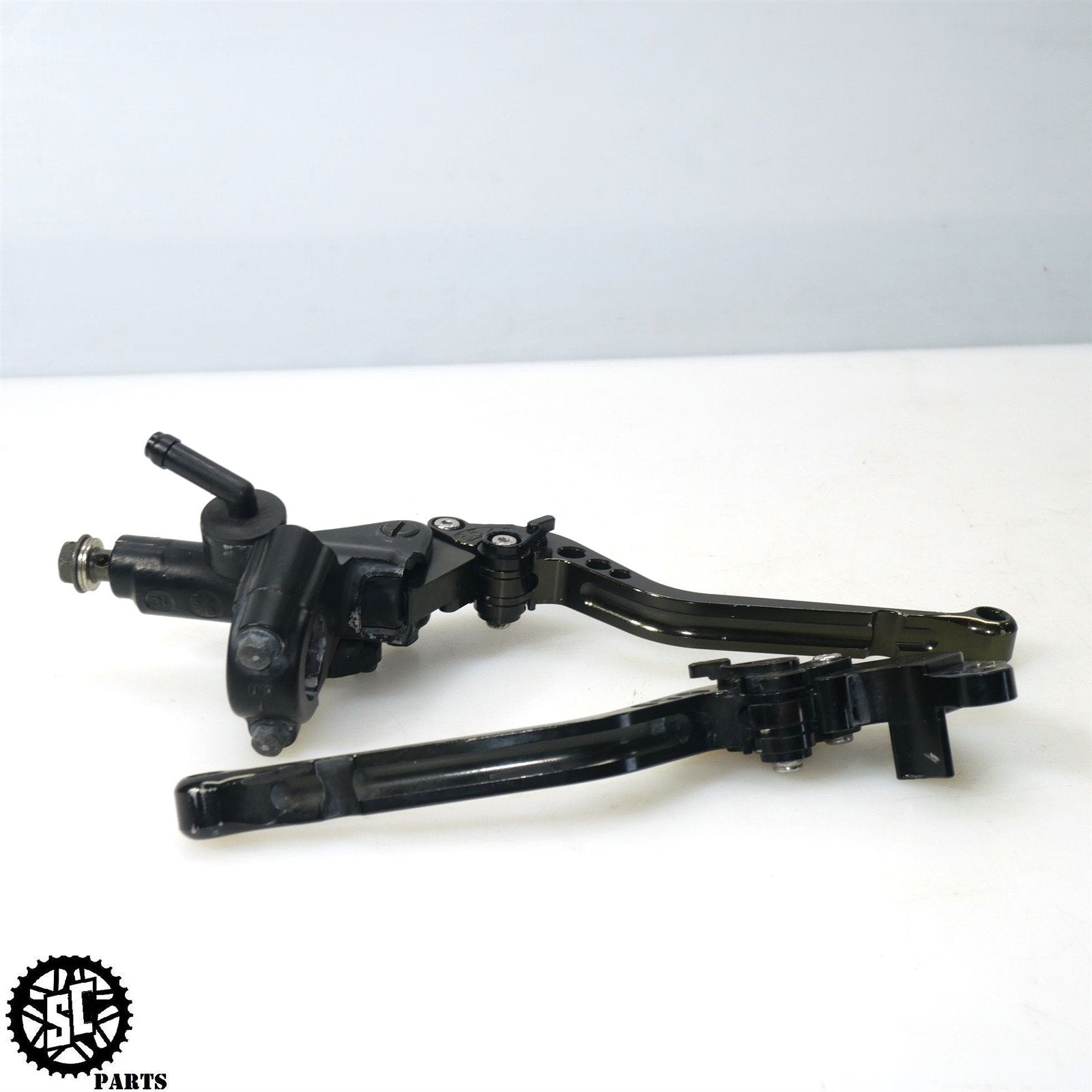 01 - 03 SUZUKI GSXR 600 FRONT BRAKE MASTER CYLINDER CLUTCH LEVER S30 - SALVAGECYCLEPARTS