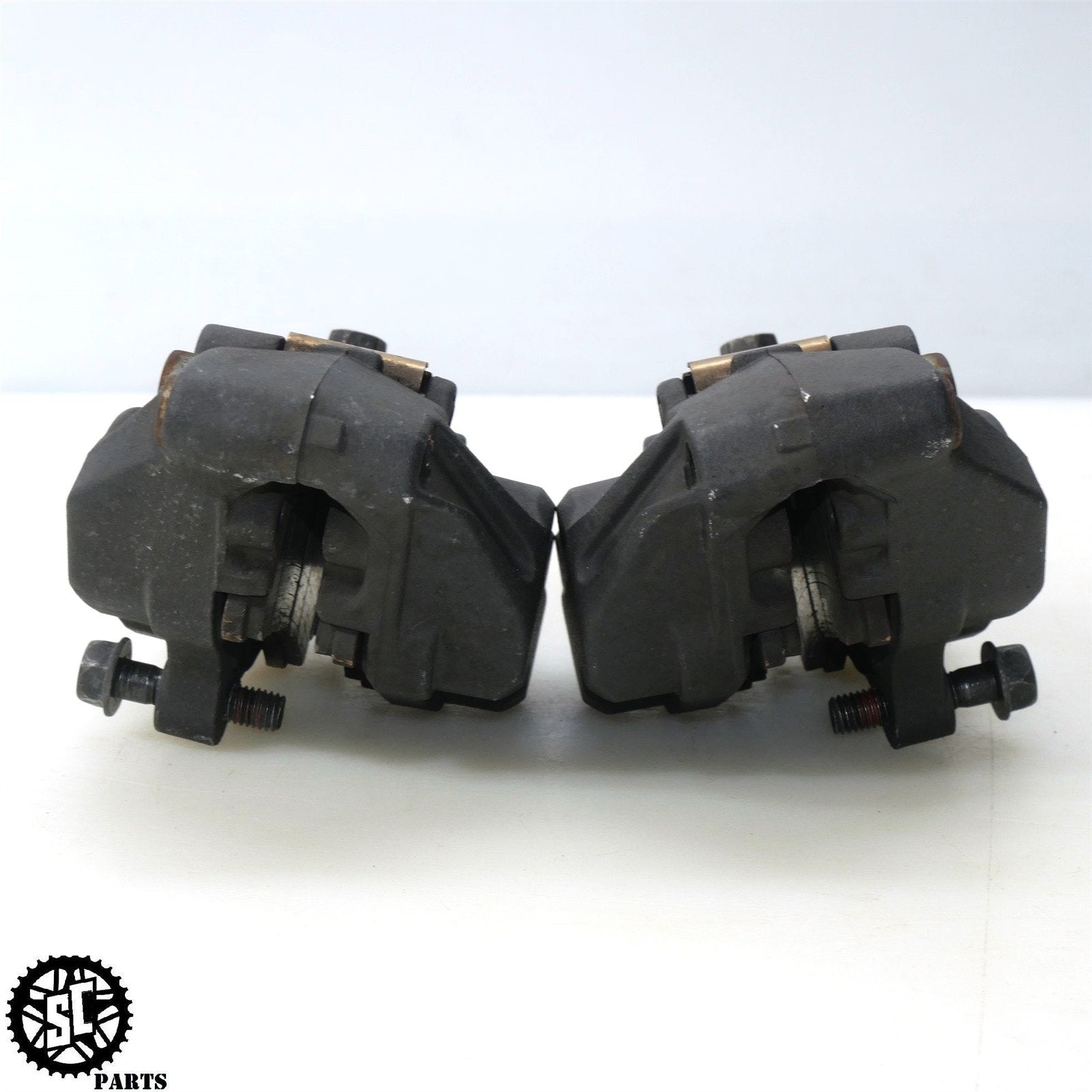 01 - 06 HONDA CBR 600 F4i FRONT BRAKE CALIPERS H08 - SALVAGECYCLEPARTS