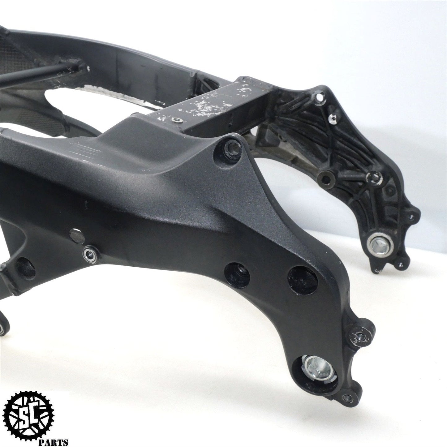 01 - 06 HONDA CBR 600 F4i MAIN FRAME CHASSIS *S* H08 - SALVAGECYCLEPARTS