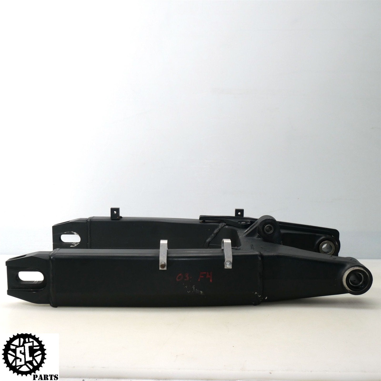 01 - 06 HONDA CBR 600 F4i REAR SWINGARM H08 - SALVAGECYCLEPARTS