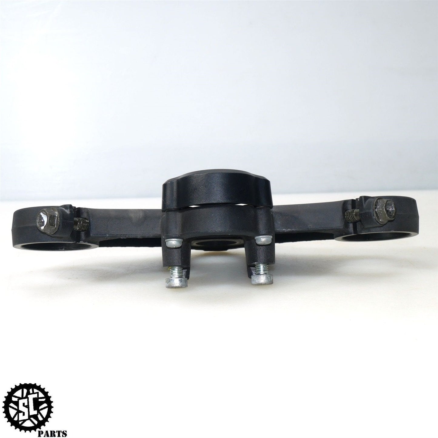 01 - 06 HONDA CBR 600 F4i UPPER TRIPLE TREE CLAMP H08 - SALVAGECYCLEPARTS