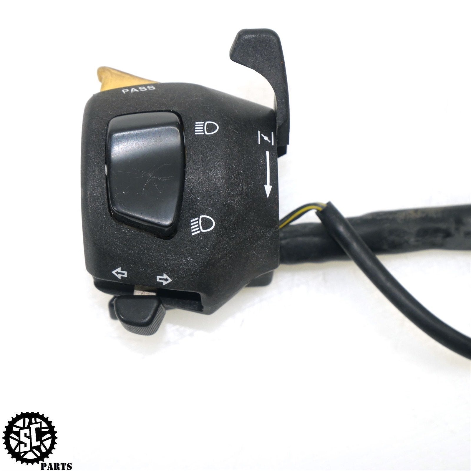 01 - 07 2005 SUZUKI HAYABUSA LEFT CONTROL HEADLIGHT SWITCH S65 - SALVAGECYCLEPARTS