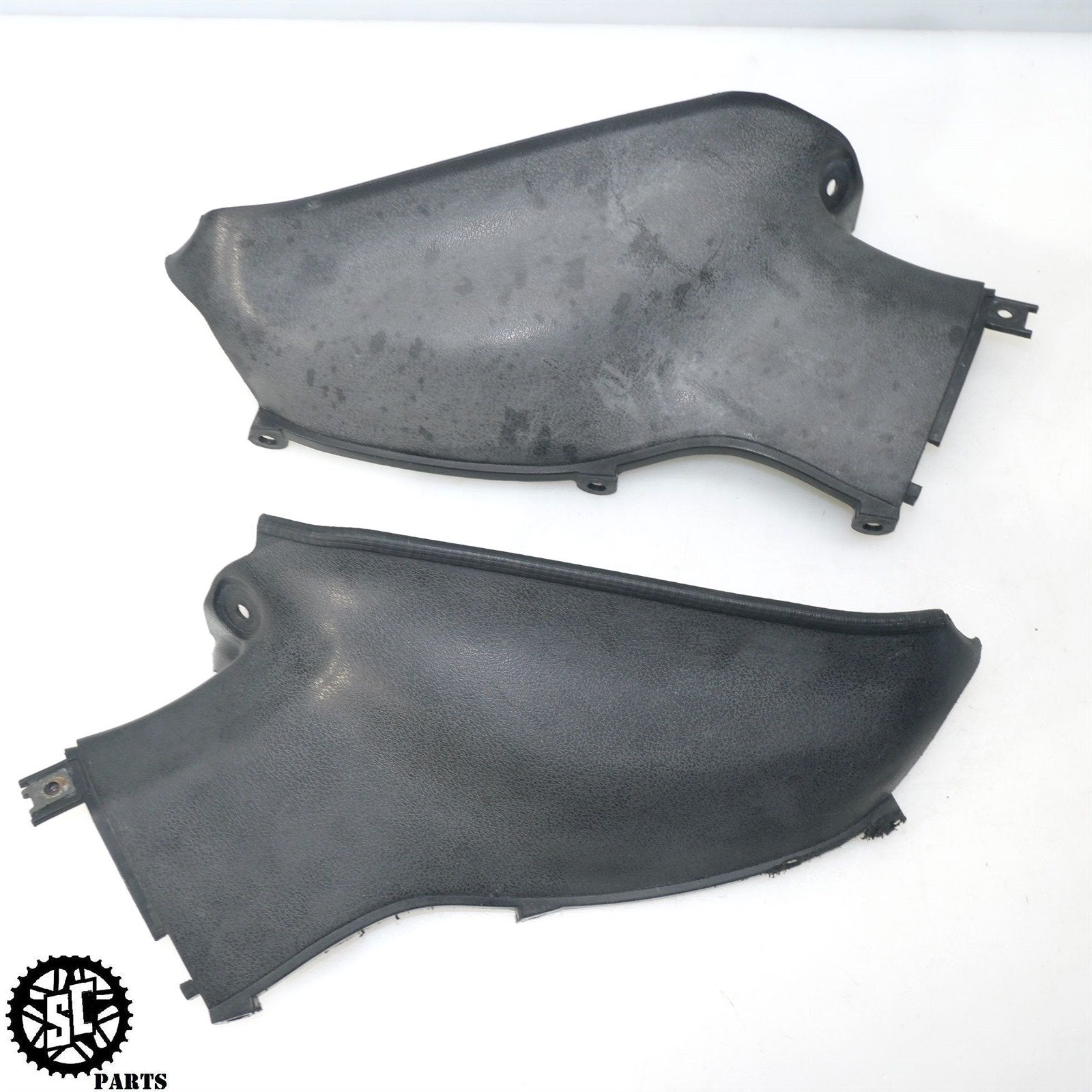 01 - 07 2005 SUZUKI HAYABUSA LEFT RIGHT INNER FAIRING DASH AIR TUBE COVER S71 - SALVAGECYCLEPARTS