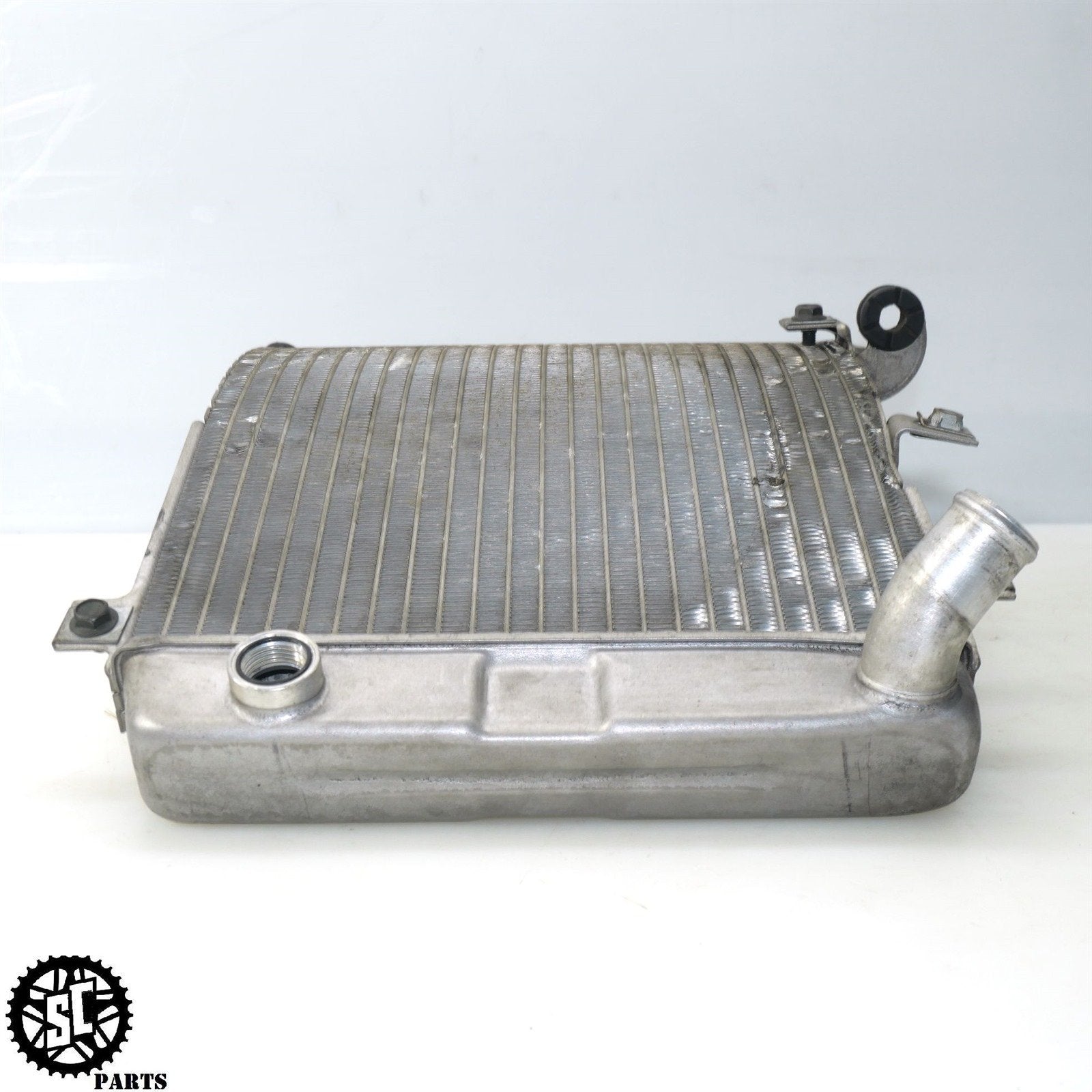 01 - 07 2005 SUZUKI HAYABUSA RADIATOR OEM NO LEAKS S71 - SALVAGECYCLEPARTS