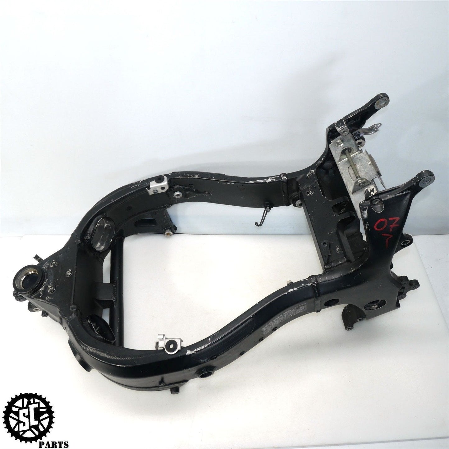 01 - 07 SUZUKI HAYABUSA CHASSIS FRAME *S* S09 - SALVAGECYCLEPARTS