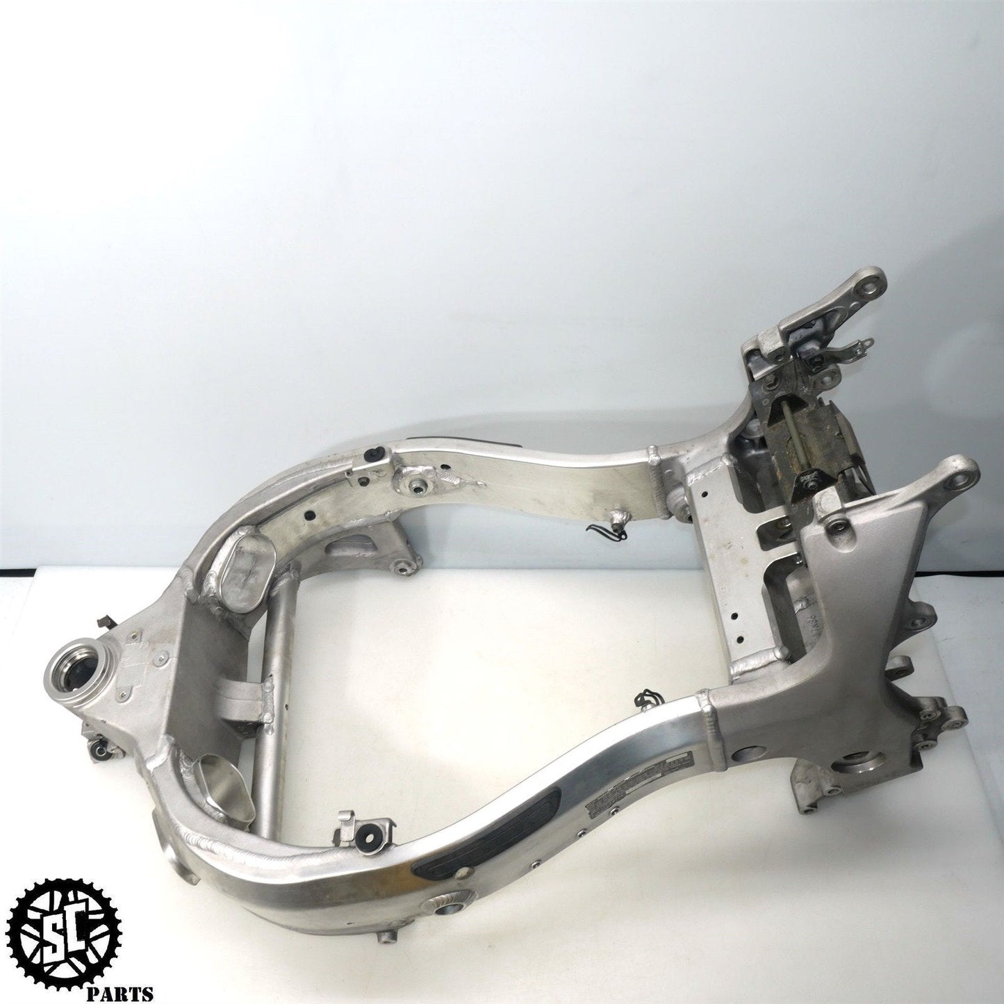 01 - 07 SUZUKI HAYABUSA FRAME CHASSIS *RB* S31 - SALVAGECYCLEPARTS