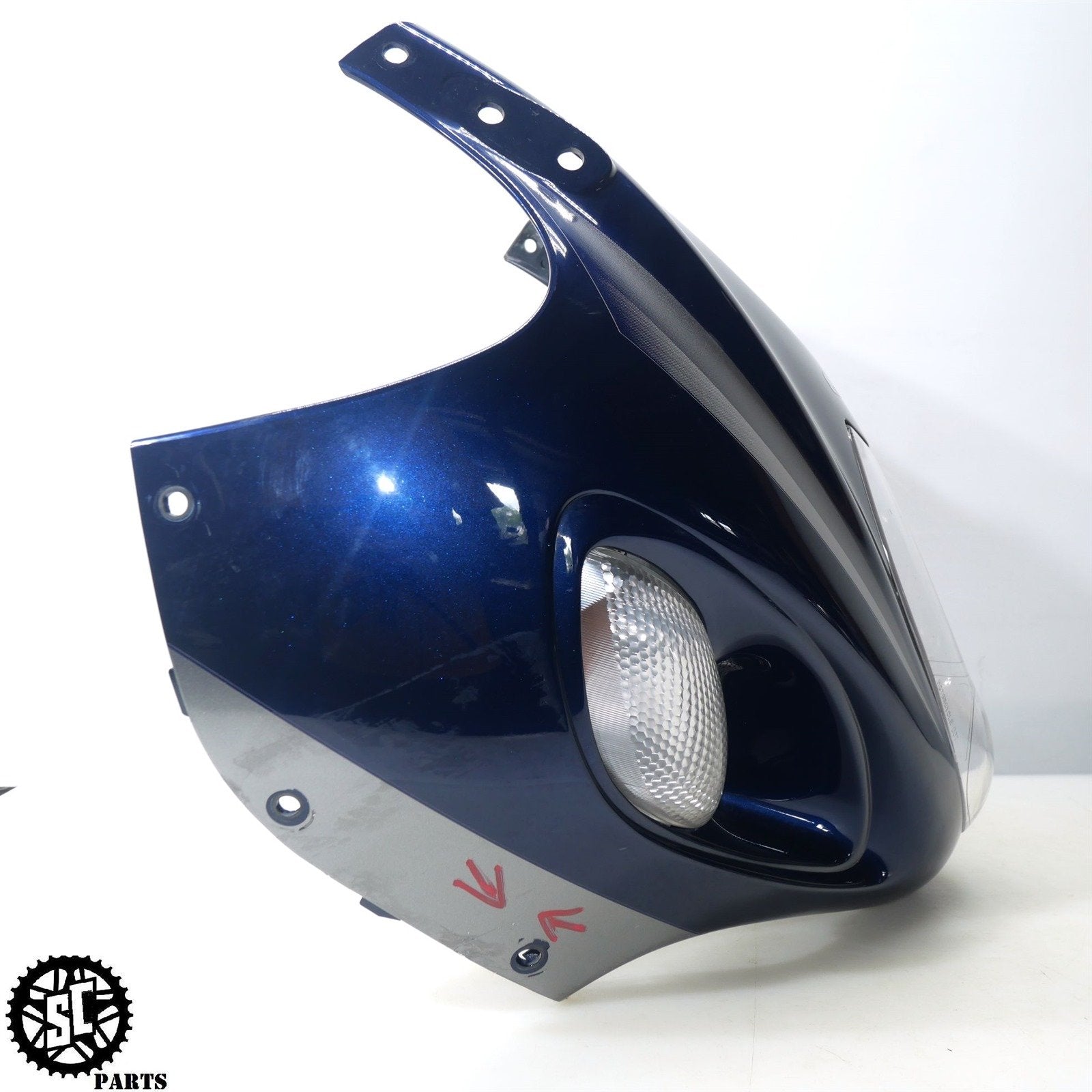 01 - 07 SUZUKI HAYABUSA FRONT HEADLIGHT FAIRING S42 - SALVAGECYCLEPARTS