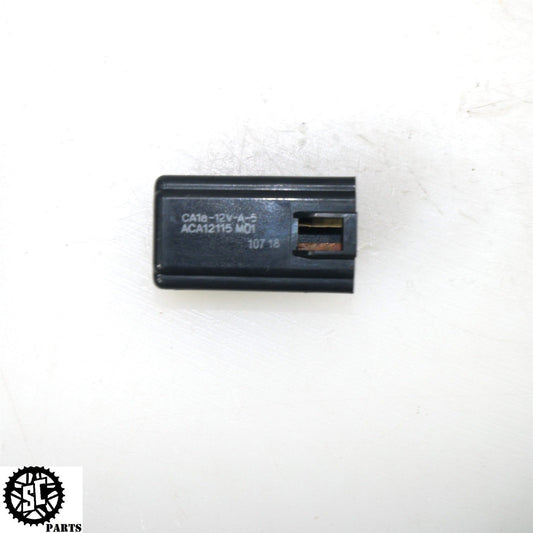 01 - 07 SUZUKI HAYABUSA HEADLIGHT ACA12 RELAY 38740 - 26E00 CA1A - 12V - A - 5 S31 - SALVAGECYCLEPARTS