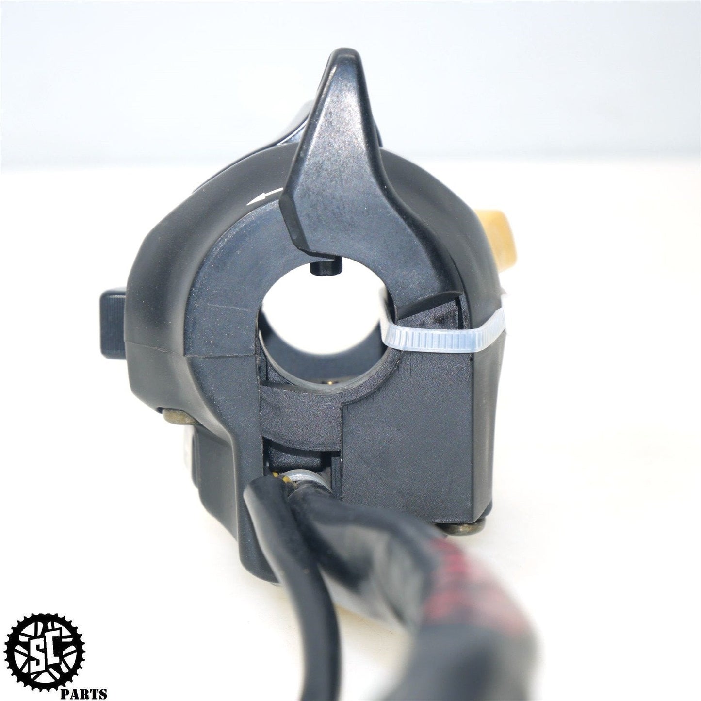 01 - 07 SUZUKI HAYABUSA LEFT CONTROL SWITCH 37400 - 24F10 S42 - SALVAGECYCLEPARTS