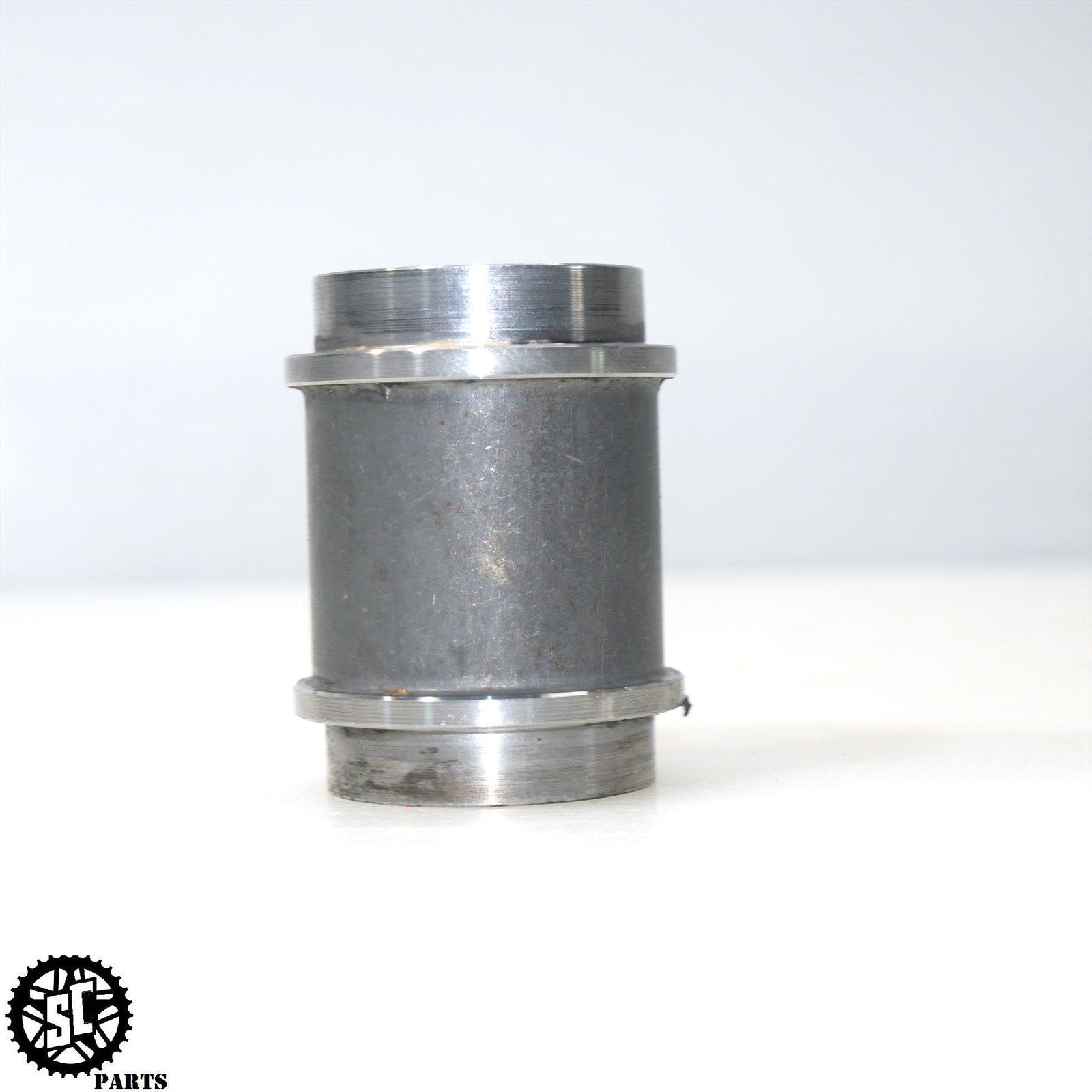 01 - 07 SUZUKI HAYABUSA REAR BEARING INNER HUB SPACER S42 - SALVAGECYCLEPARTS