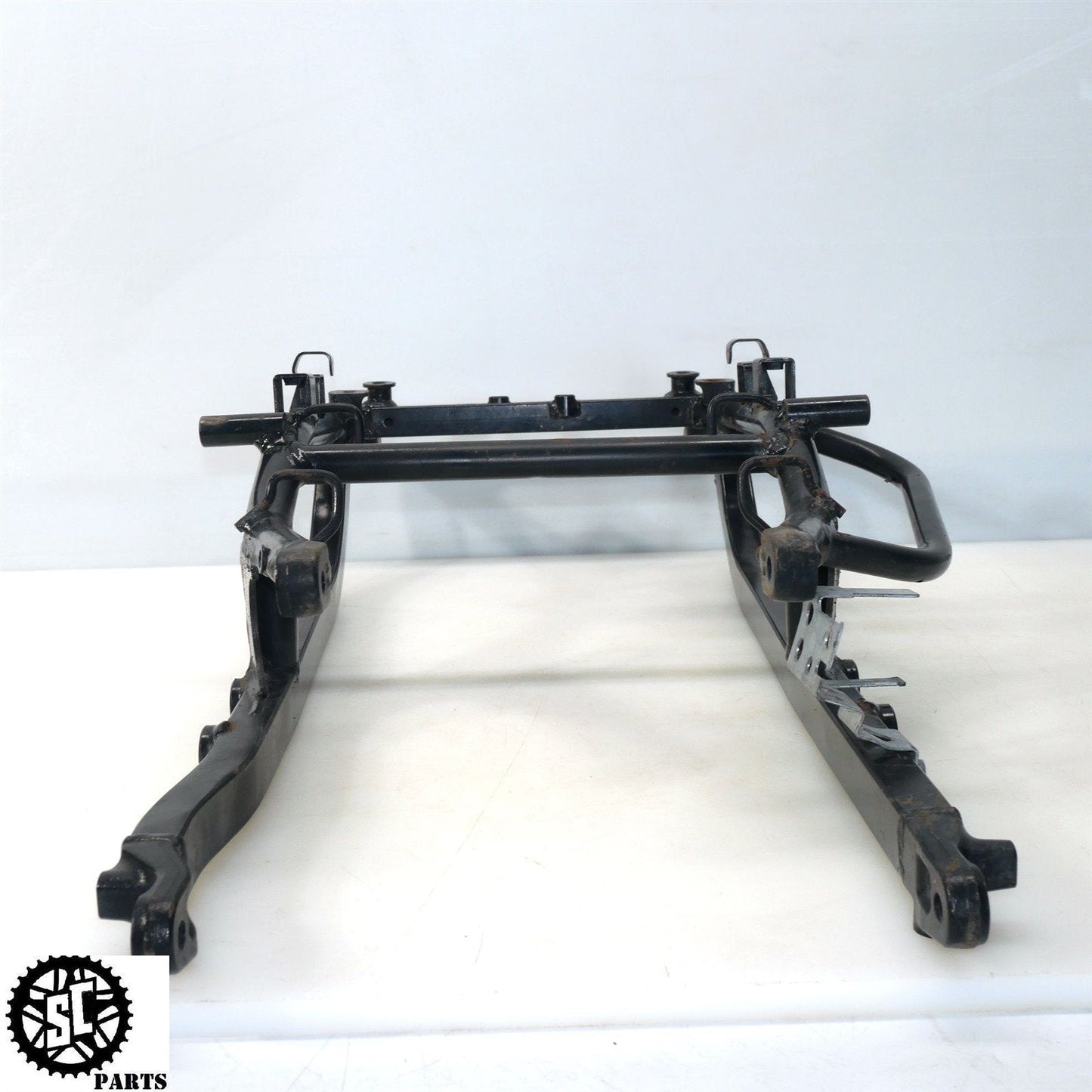 01 - 07 SUZUKI HAYABUSA REAR SUBFRAME BACK TAIL FRAME S09 - SALVAGECYCLEPARTS