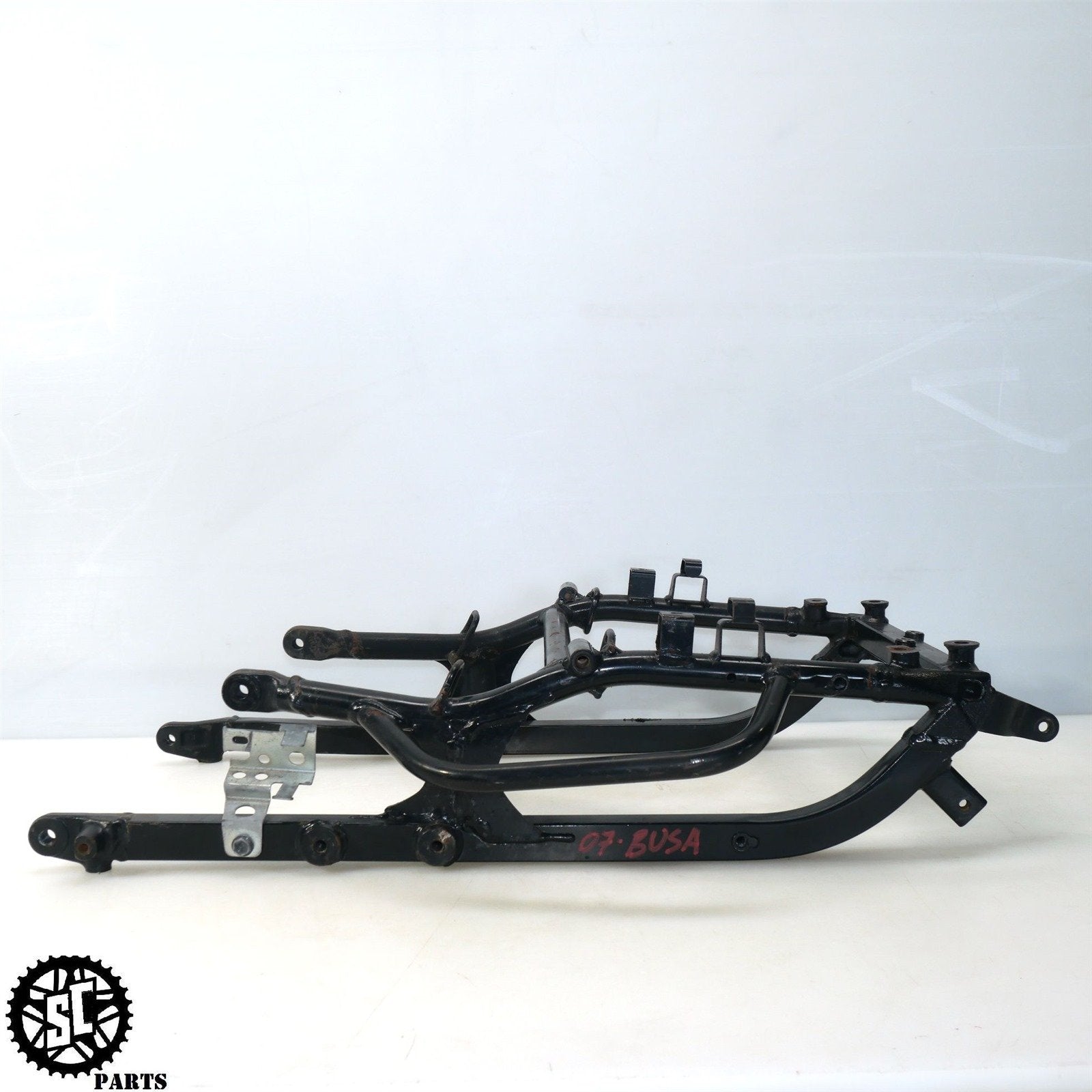 01-07 SUZUKI HAYABUSA REAR SUBFRAME BACK TAIL FRAME S08 – SALVAGECYCLEPARTS