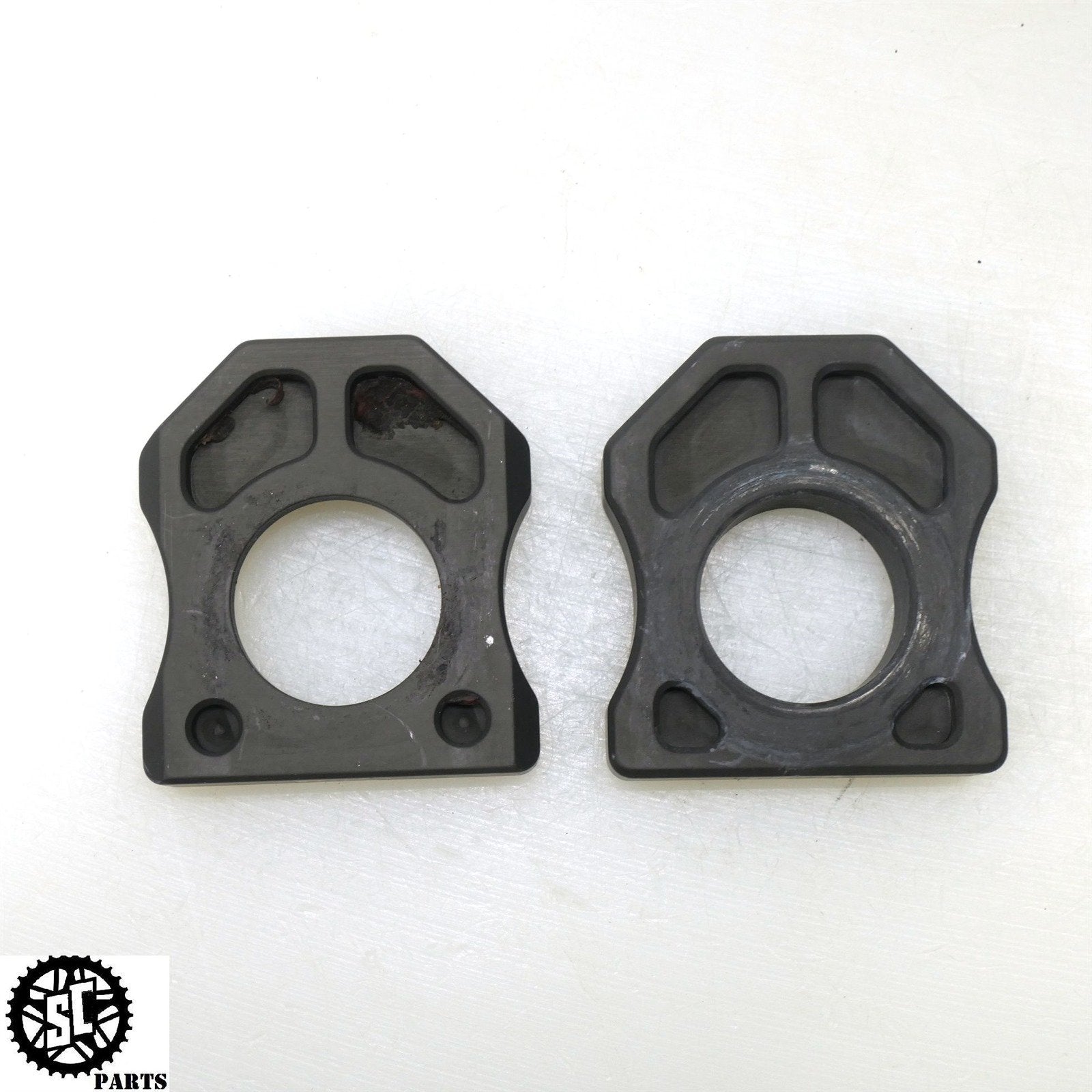 01 - 08 GSXR 1000 S1000RR 15 - 19 YOSHIMURA AXLE BLOCKS ADJUSTER S52 010HA111810 - SALVAGECYCLEPARTS