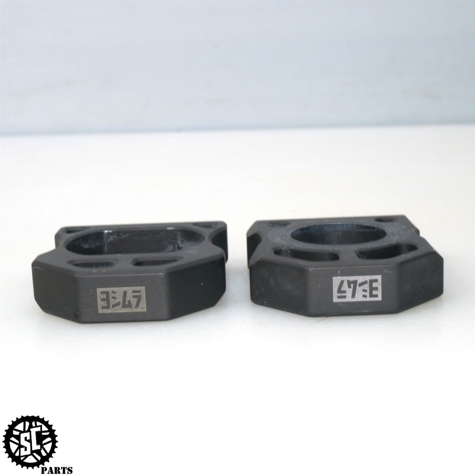 01 - 08 GSXR 1000 S1000RR 15 - 19 YOSHIMURA AXLE BLOCKS ADJUSTER S52 010HA111810 - SALVAGECYCLEPARTS