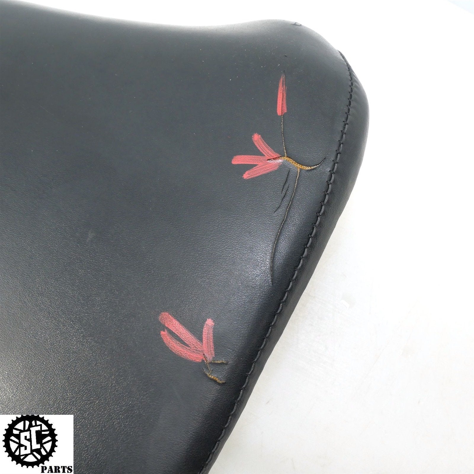 02 03 HONDA CBR954RR FRONT SEAT H29 - SALVAGECYCLEPARTS