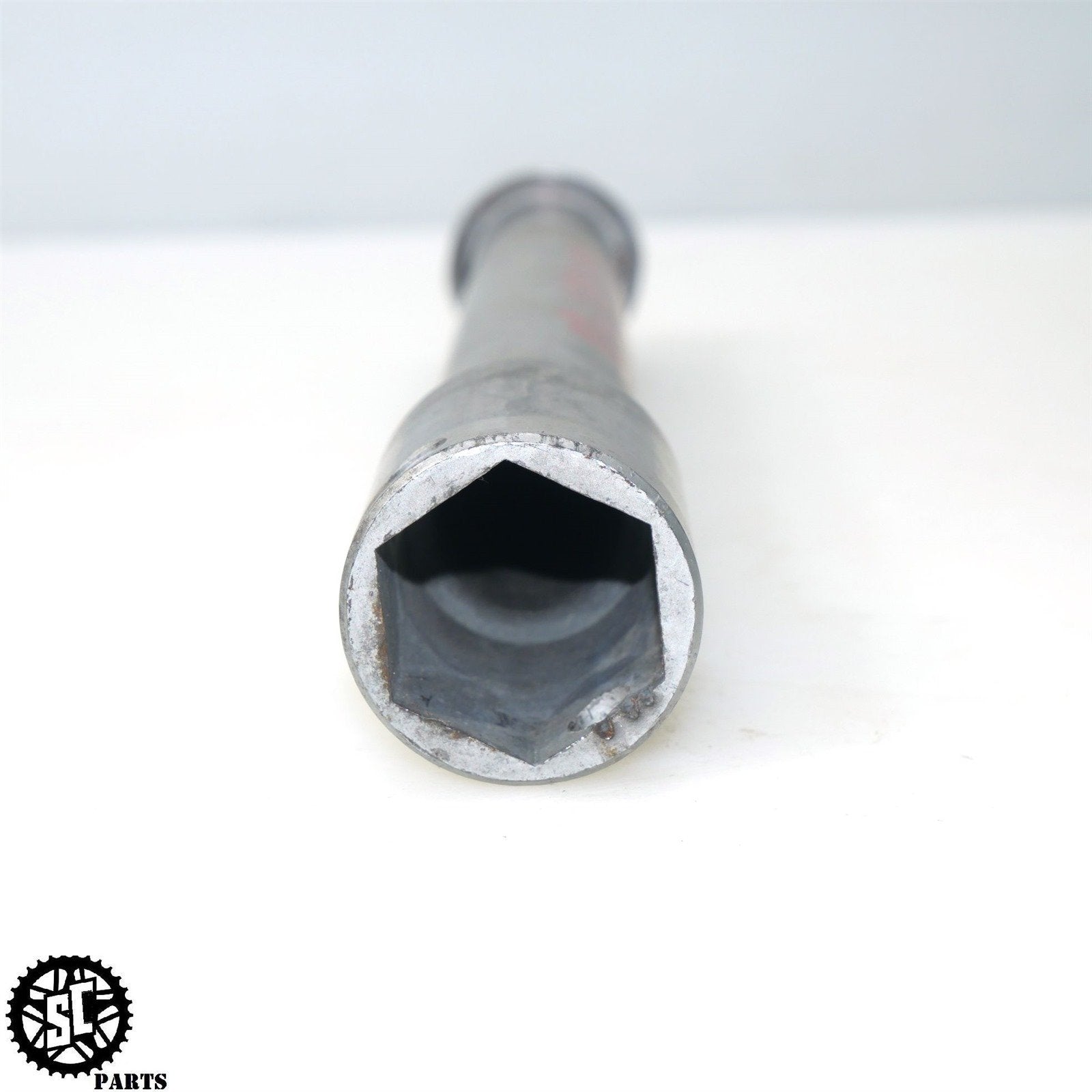 02 03 HONDA CBR954RR FRONT WHEEL AXLE H29 - SALVAGECYCLEPARTS