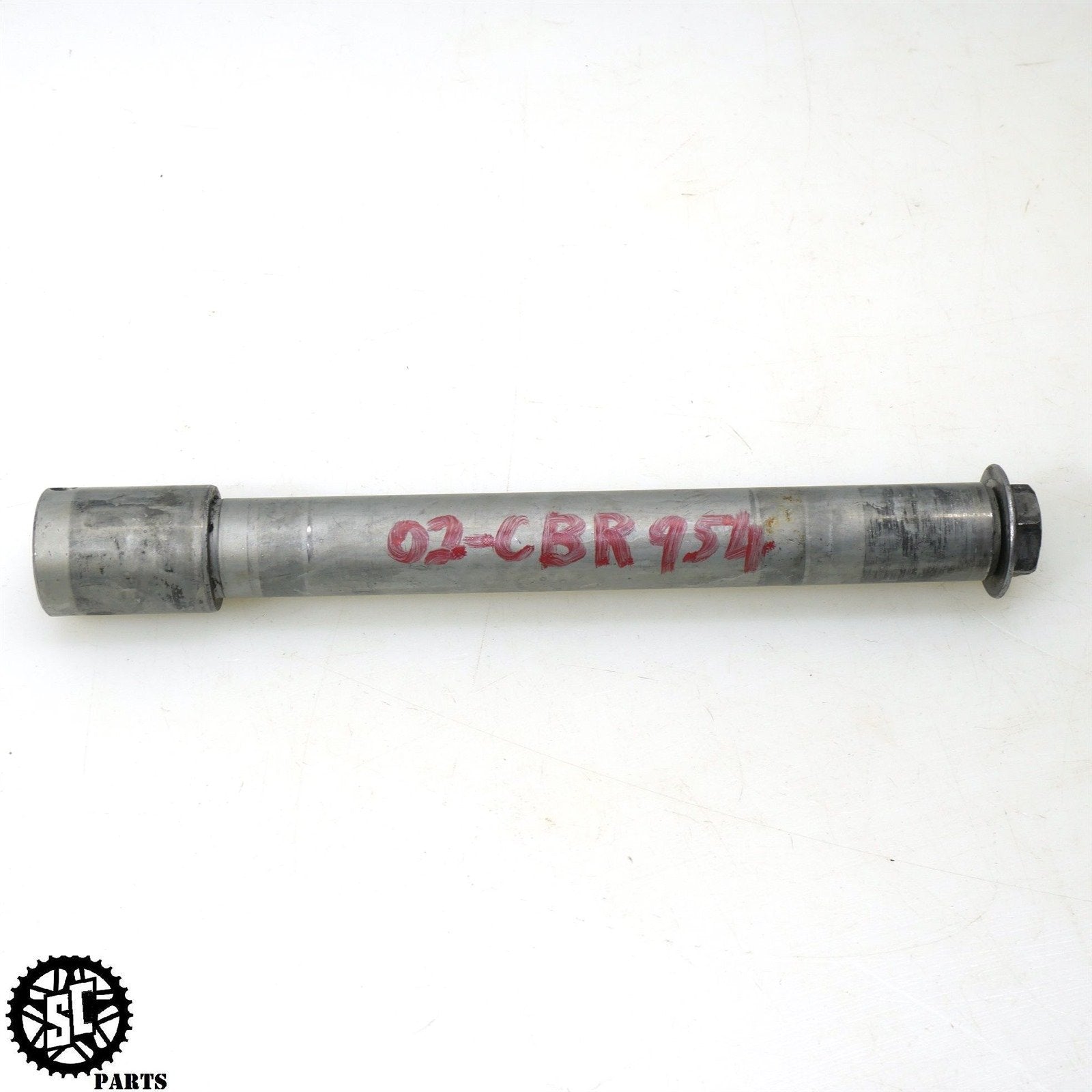 02 03 HONDA CBR954RR FRONT WHEEL AXLE H29 - SALVAGECYCLEPARTS