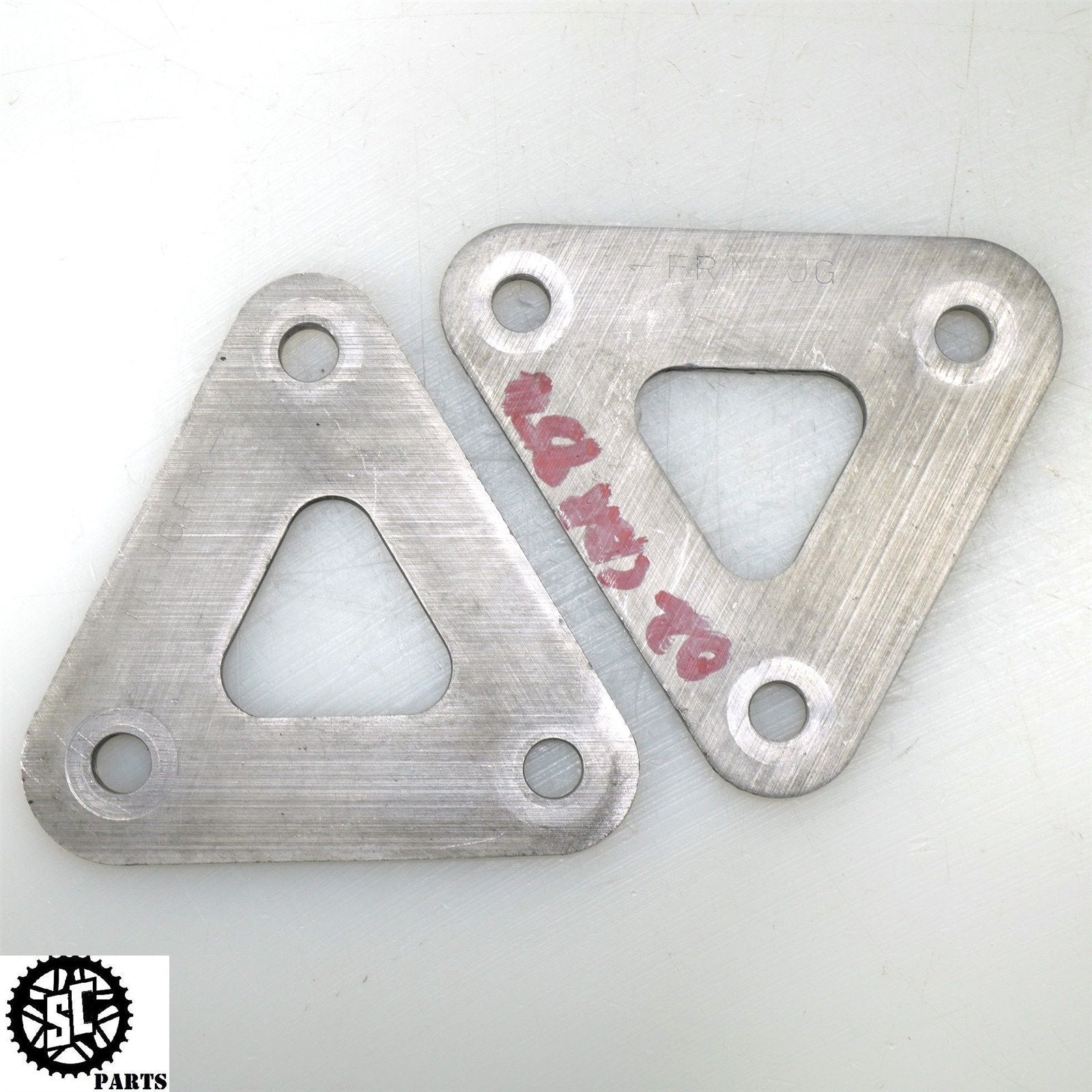 02 03 HONDA CBR954RR REAR SHOCK SUSPENSION LINKAGE DOG BONE H29 - SALVAGECYCLEPARTS