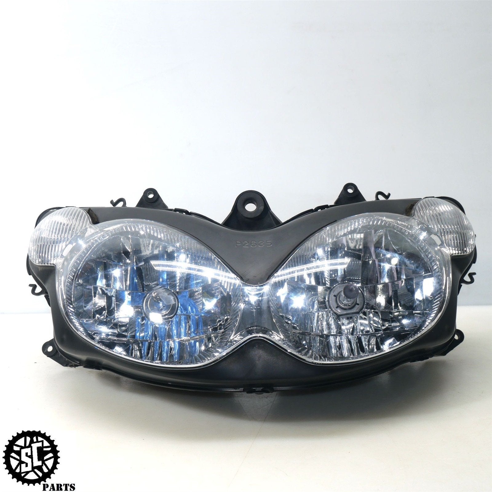 02 - 05 KAWASAKI ZZR1200 HEADLIGHT K59 - SALVAGECYCLEPARTS