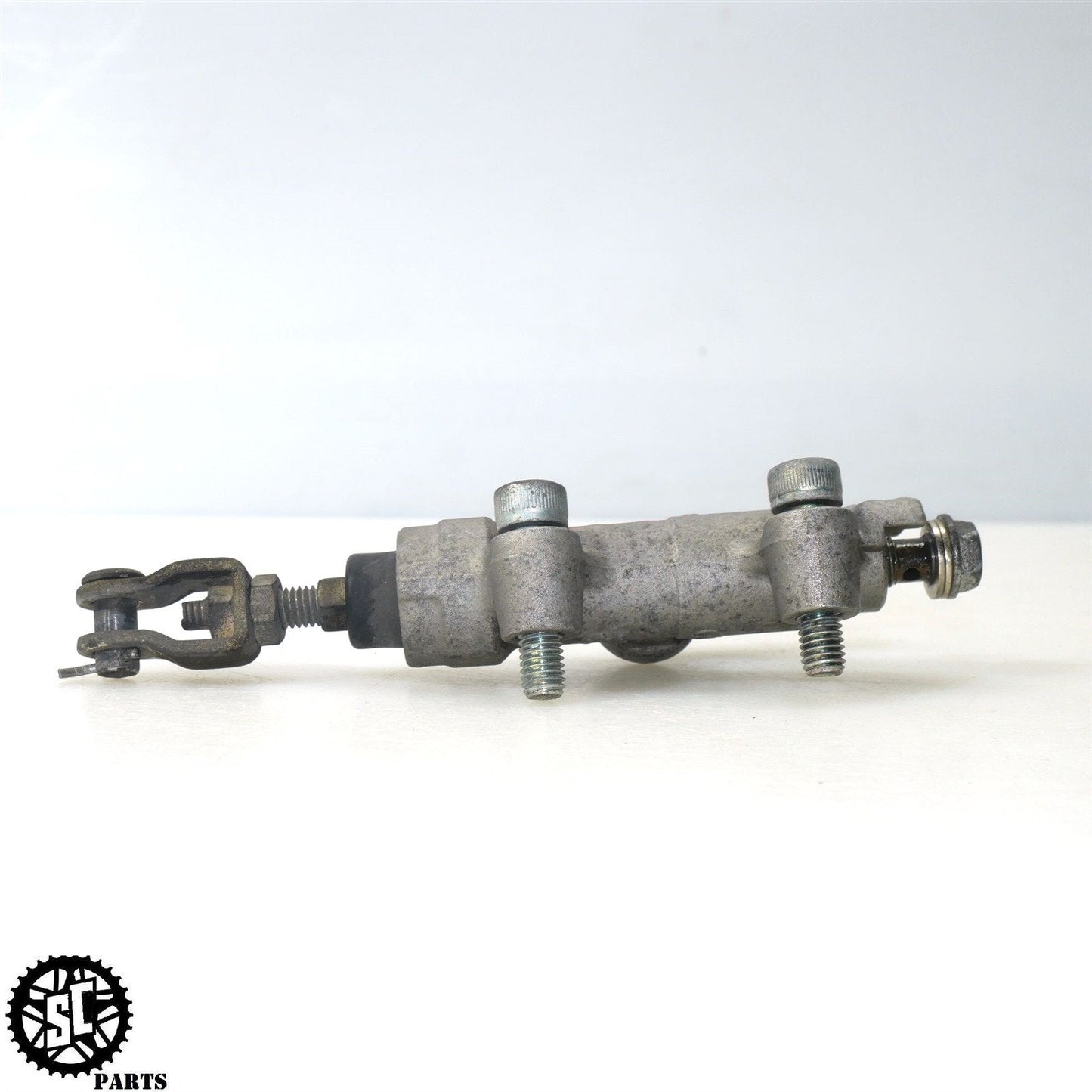 02 - 05 KAWASAKI ZZR1200 REAR BRAKE MASTER CYLINDER K59 - SALVAGECYCLEPARTS