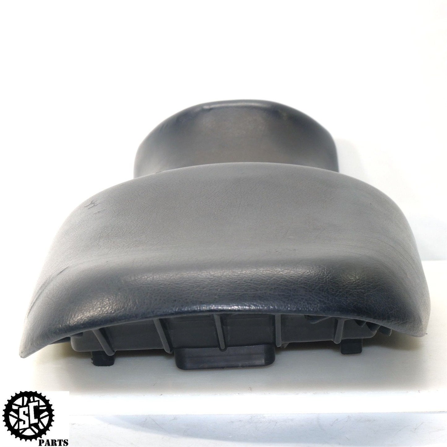 02 - 05 KAWASAKI ZZR1200 SEAT K59 - SALVAGECYCLEPARTS