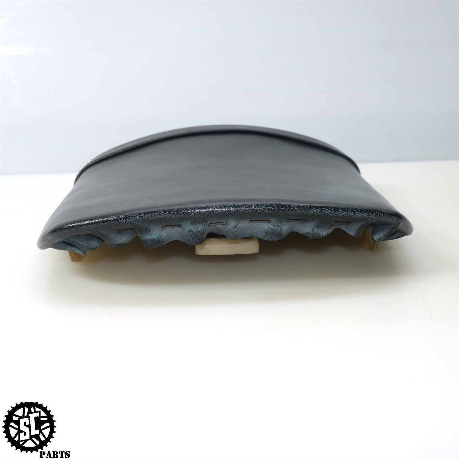 03 04 HONDA CBR600RR REAR PASSENGER SEAT H43 - SALVAGECYCLEPARTS