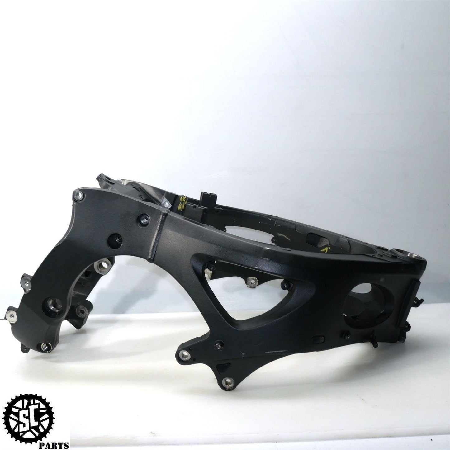 03 - 05 YAMAHA YZF R6 06 - 09 R6S MAIN FRAME CHASSIS *NR* Y26 - SALVAGECYCLEPARTS