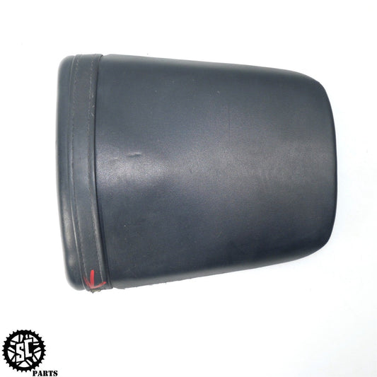 04 - 05 2005 HONDA CBR1000RR PASSENGER SEAT H19 - SALVAGECYCLEPARTS