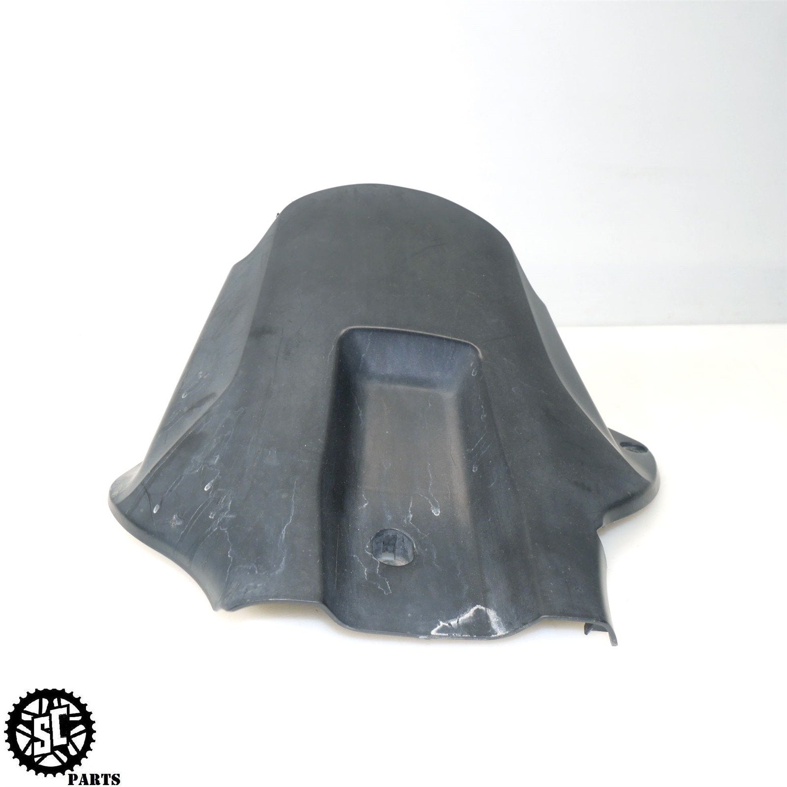 04 - 05 2005 HONDA CBR1000RR REAR FENDER TIRE HUGGER H19 - SALVAGECYCLEPARTS