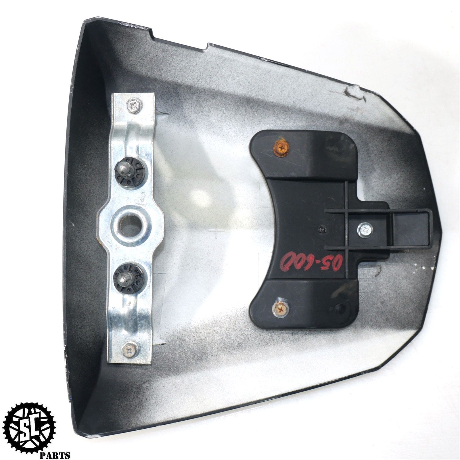 04 - 05 2005 SUZUKI GSXR600 SOLO SEAT COWL FAIRING COVER S61 - SALVAGECYCLEPARTS
