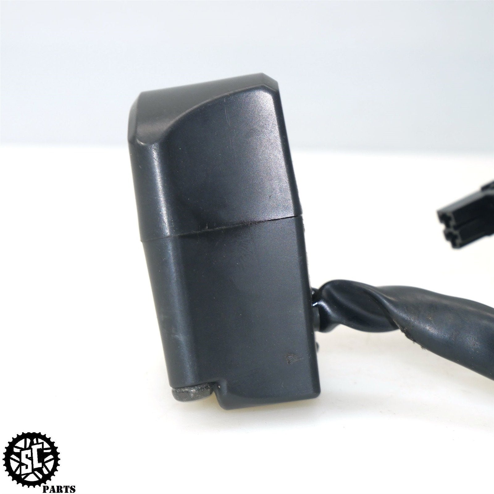 04 05 KAWASAKI NINJA ZX10R RIGHT CONTROL SWITCH K11 - SALVAGECYCLEPARTS