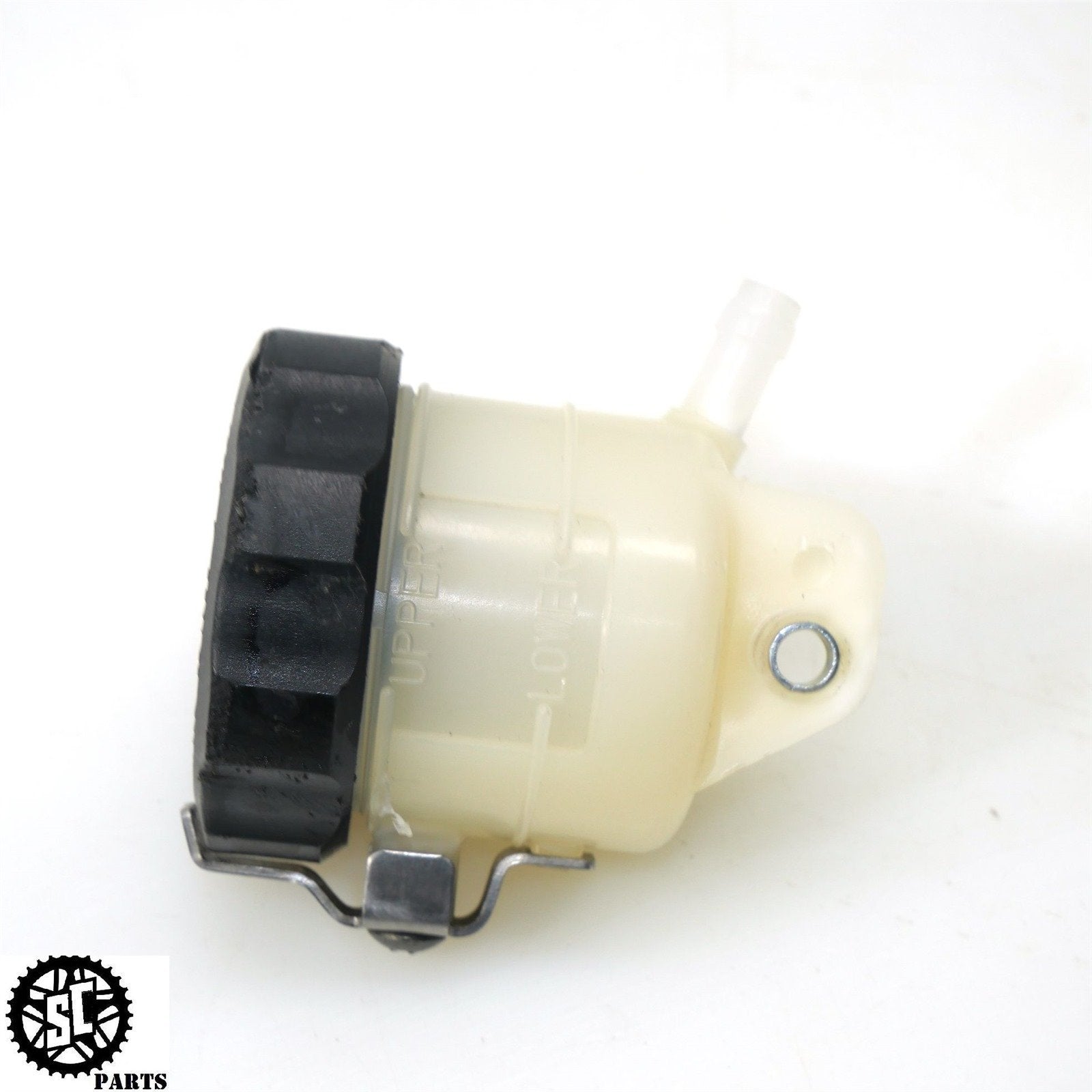 04 - 05 SUZUKI GSXR 600 750 FRONT BRAKE FLUID TANK RESERVOIR S60 - SALVAGECYCLEPARTS