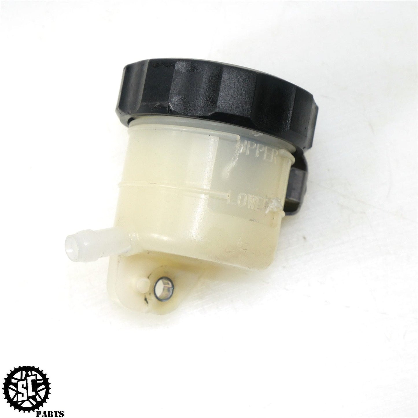 04 - 05 SUZUKI GSXR 600 750 FRONT BRAKE FLUID TANK RESERVOIR S60 - SALVAGECYCLEPARTS